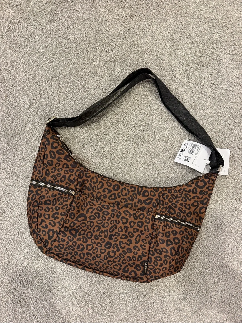 Lululemon NWT Slouchy Sling Bag 6L Gold Metal Hardware Leopard